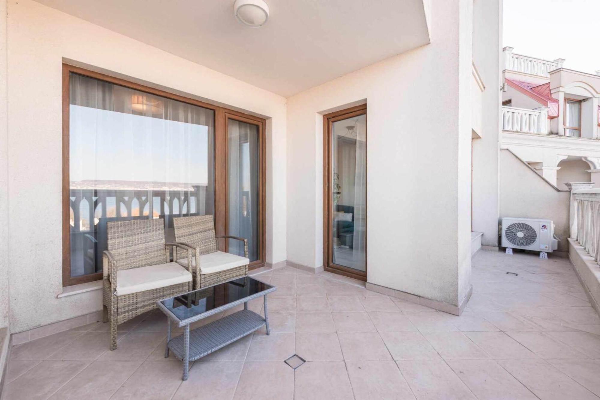 Azur Del Mar Seaview Apartment Варна Екстер'єр фото